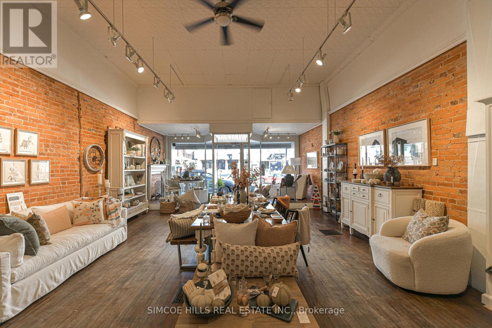 137-141 Mississaga Street E, Orillia, Ontario  L4V 1V6 - Photo 11 - S12720662