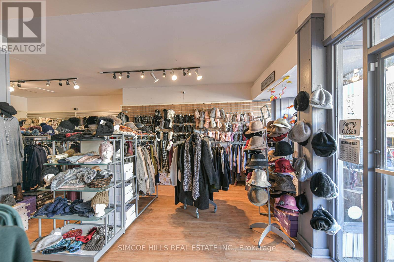 137-141 Mississaga Street E, Orillia, Ontario  L4V 1V6 - Photo 24 - S12720662