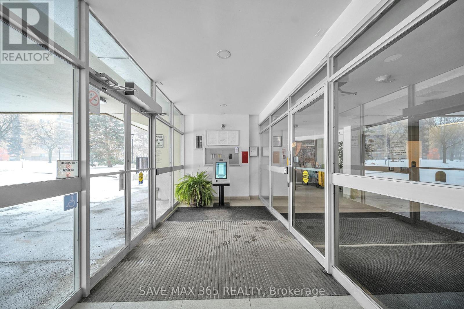 101 - 120 Dundalk Drive, Toronto, Ontario  M1P 4V9 - Photo 5 - E12656600