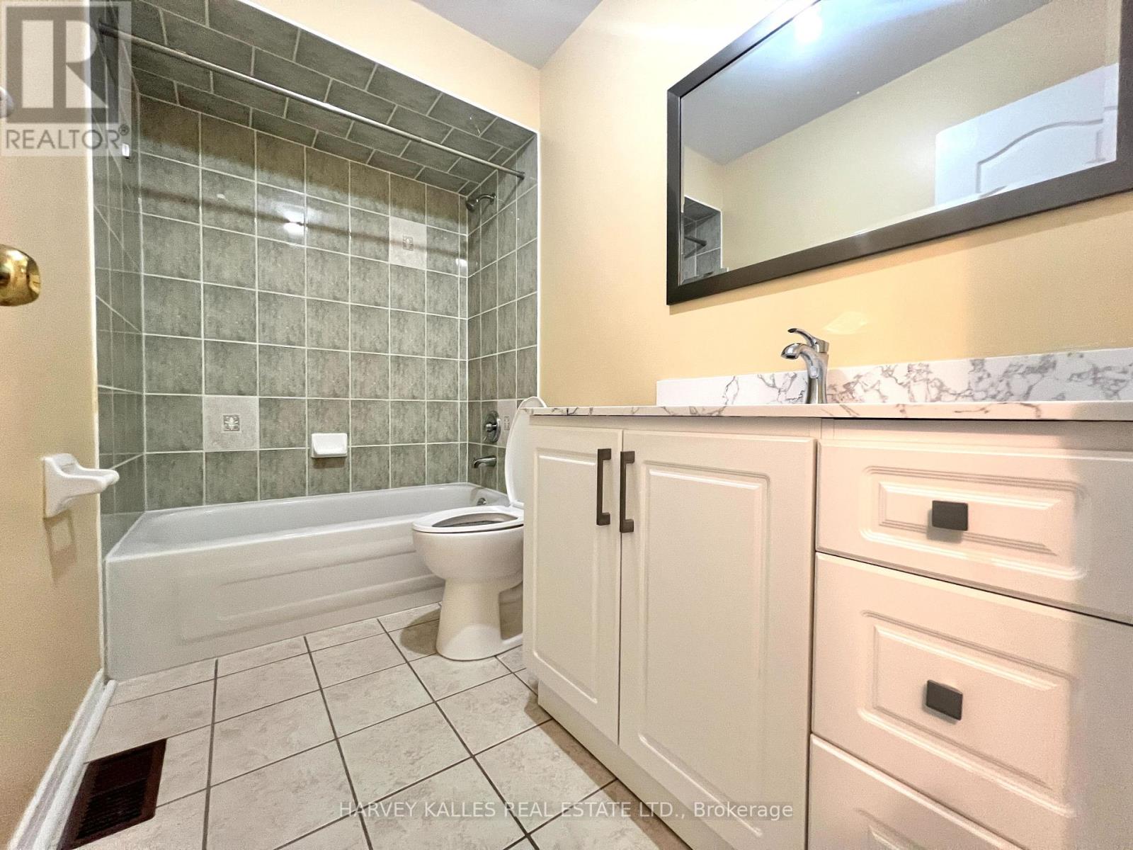 55 Native Landing, Brampton, Ontario  L6X 5A7 - Photo 18 - W12703206