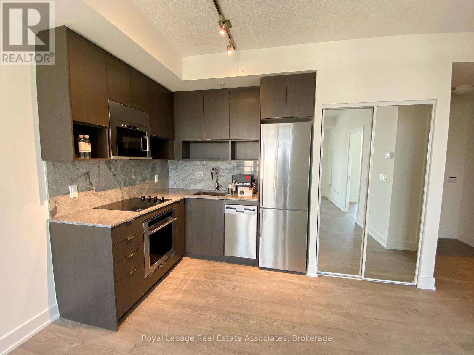 3603 - 7 Mabelle Avenue, Toronto, Ontario  M5T 0C9 - Photo 4 - W12718590