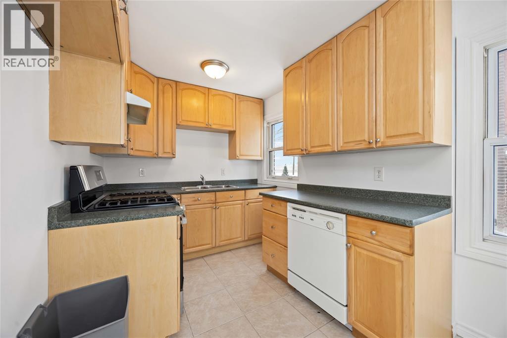 240 Gibson Street, Sarnia, Ontario  N7T 3N2 - Photo 10 - 26001651