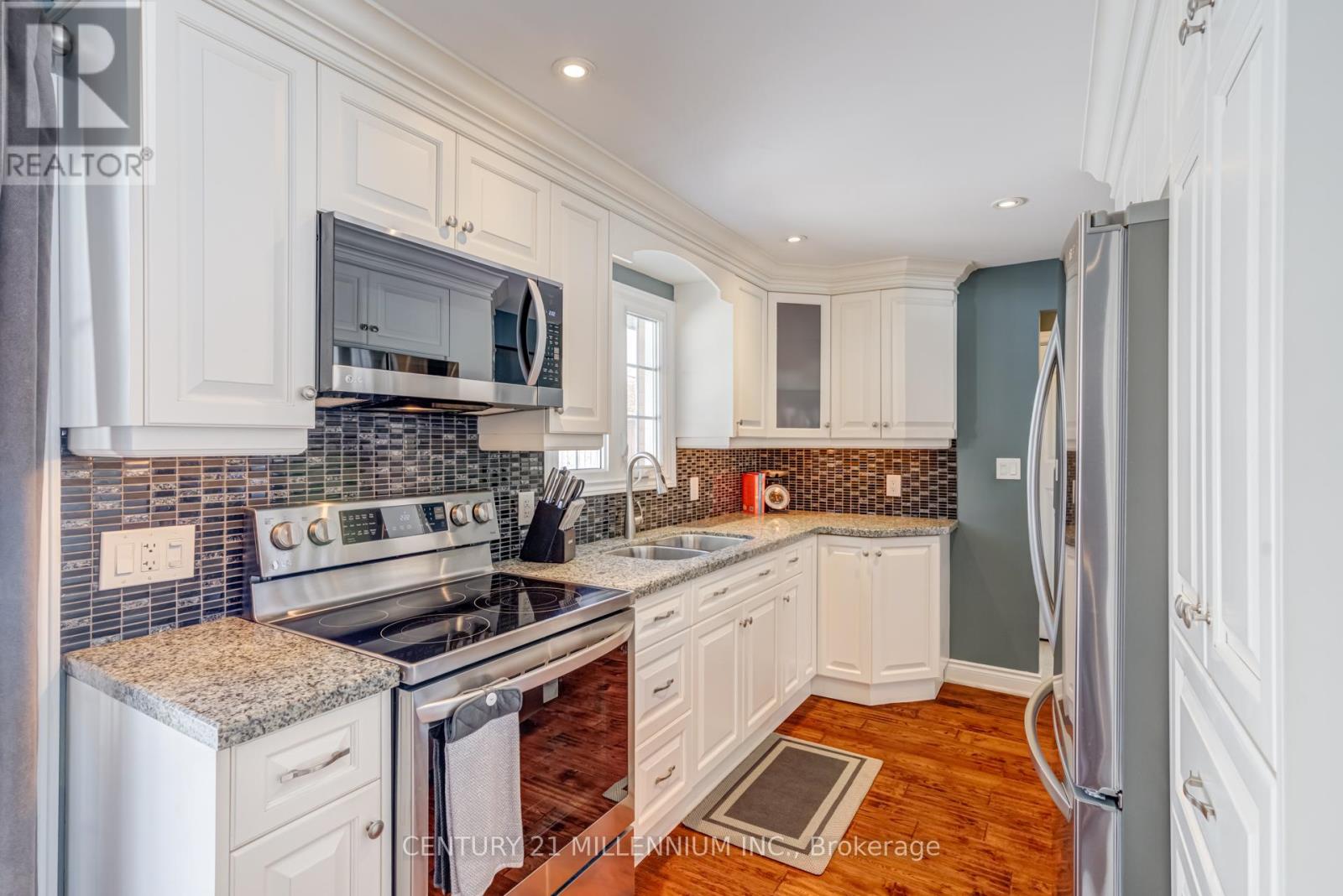 58 Ridgehill Drive, Brampton, Ontario  L6Y 2C6 - Photo 8 - W12720452