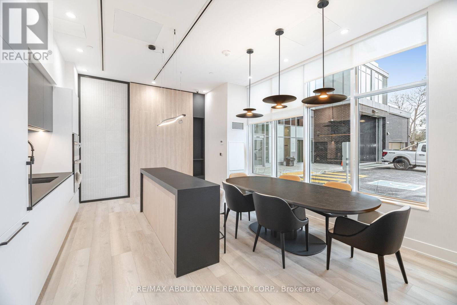 Ph 05 - 500 Plains Road E, Burlington, Ontario  L7T 0C8 - Photo 32 - W12720558