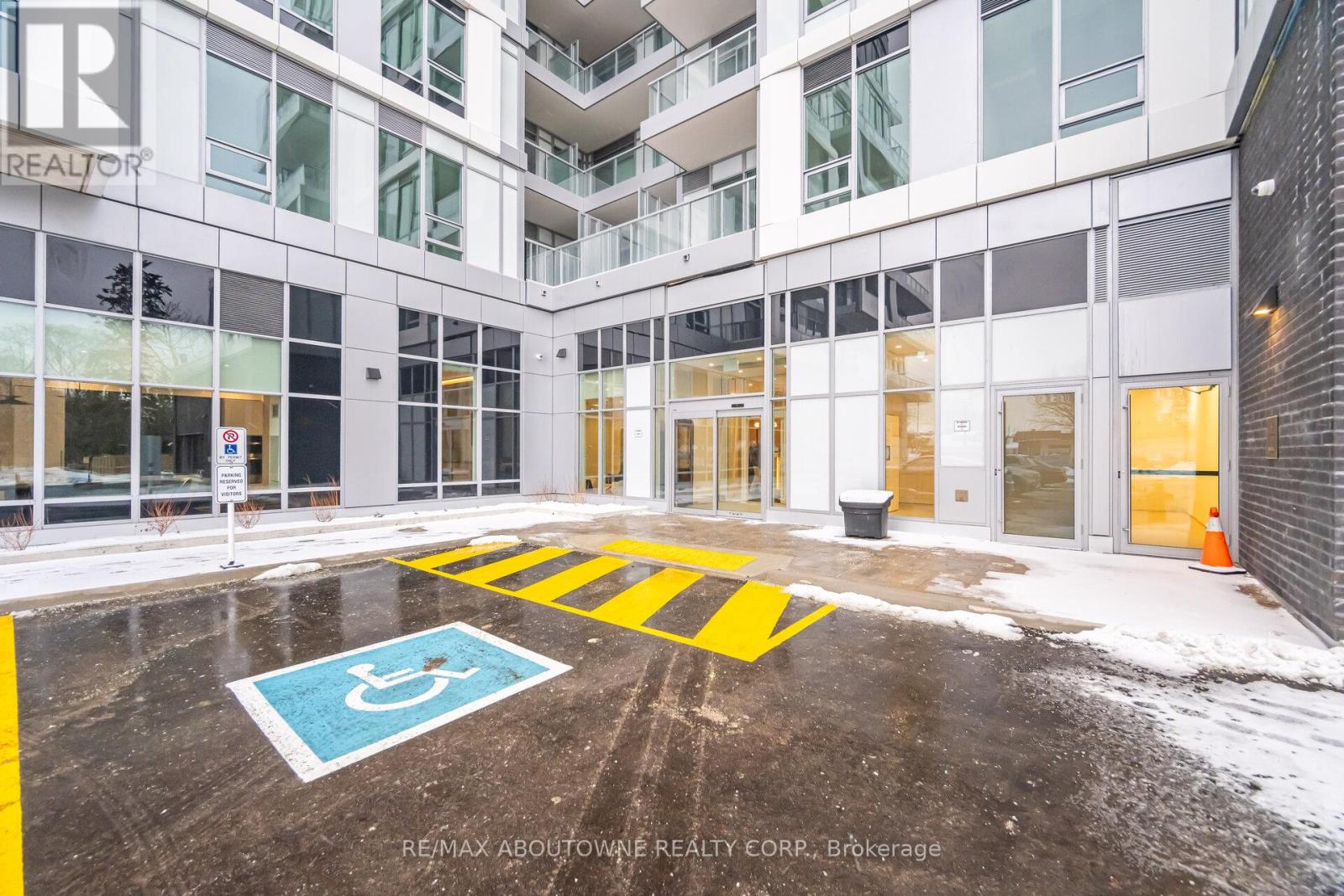 Ph 05 - 500 Plains Road E, Burlington, Ontario  L7T 0C8 - Photo 43 - W12720558