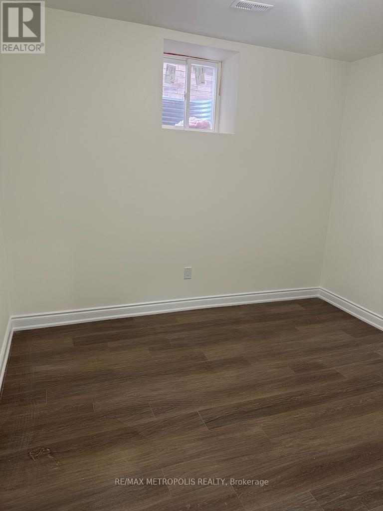 Bsmt - 31 Elverton Crescent, Brampton, Ontario  L7A 4Z4 - Photo 13 - W12720634