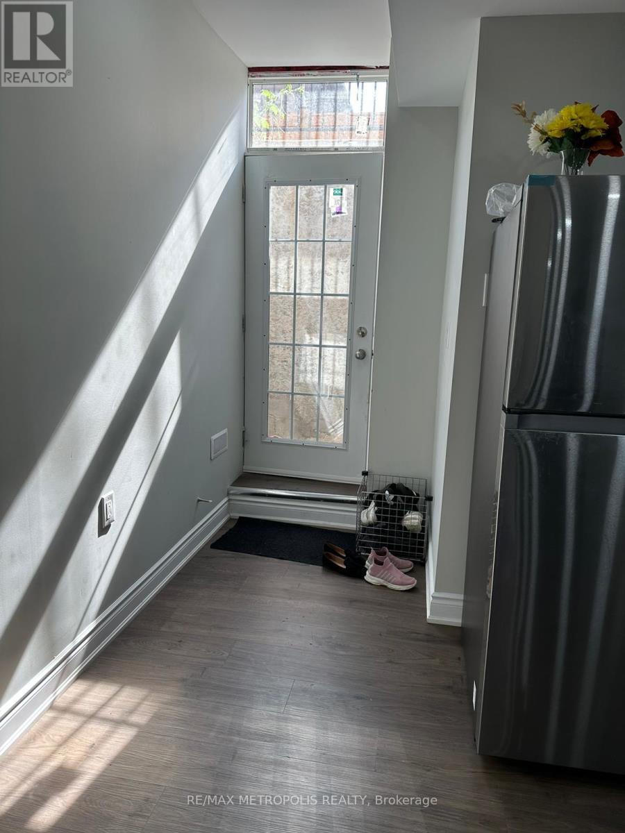 Bsmt - 31 Elverton Crescent, Brampton, Ontario  L7A 4Z4 - Photo 4 - W12720634