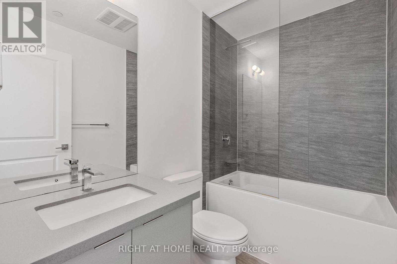 906 - 297 Oak Walk Drive, Oakville, Ontario  L6H 6Z3 - Photo 14 - W12720666