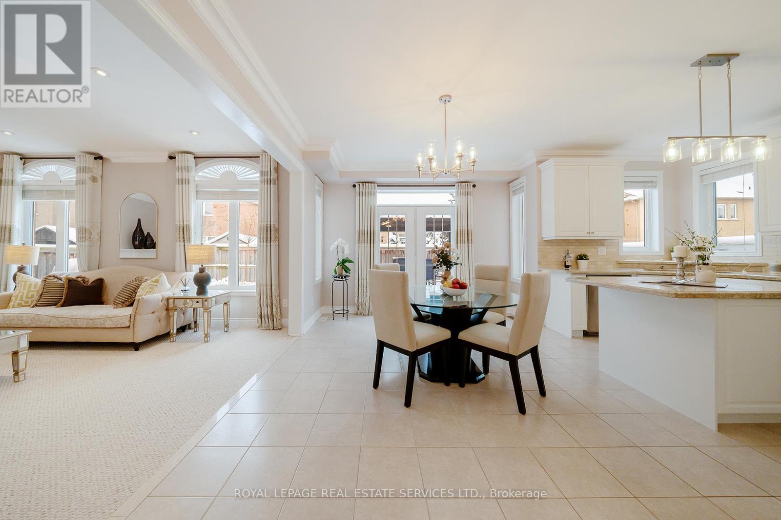 165 Alison Crescent, Oakville, Ontario  L6L 0C7 - Photo 17 - W12720678