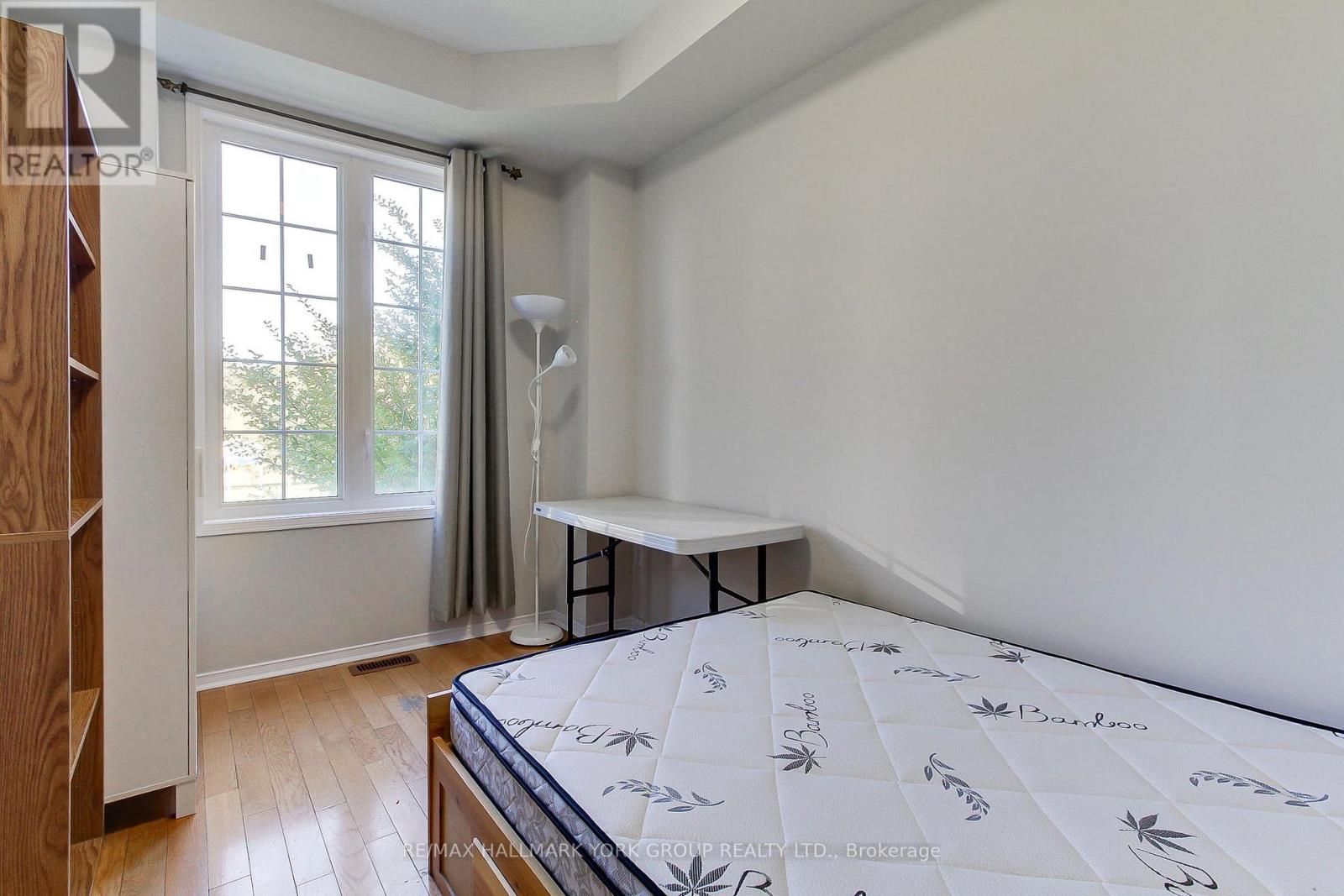 60 Delabo Drive, Toronto, Ontario  M3J 3S4 - Photo 14 - W12720680