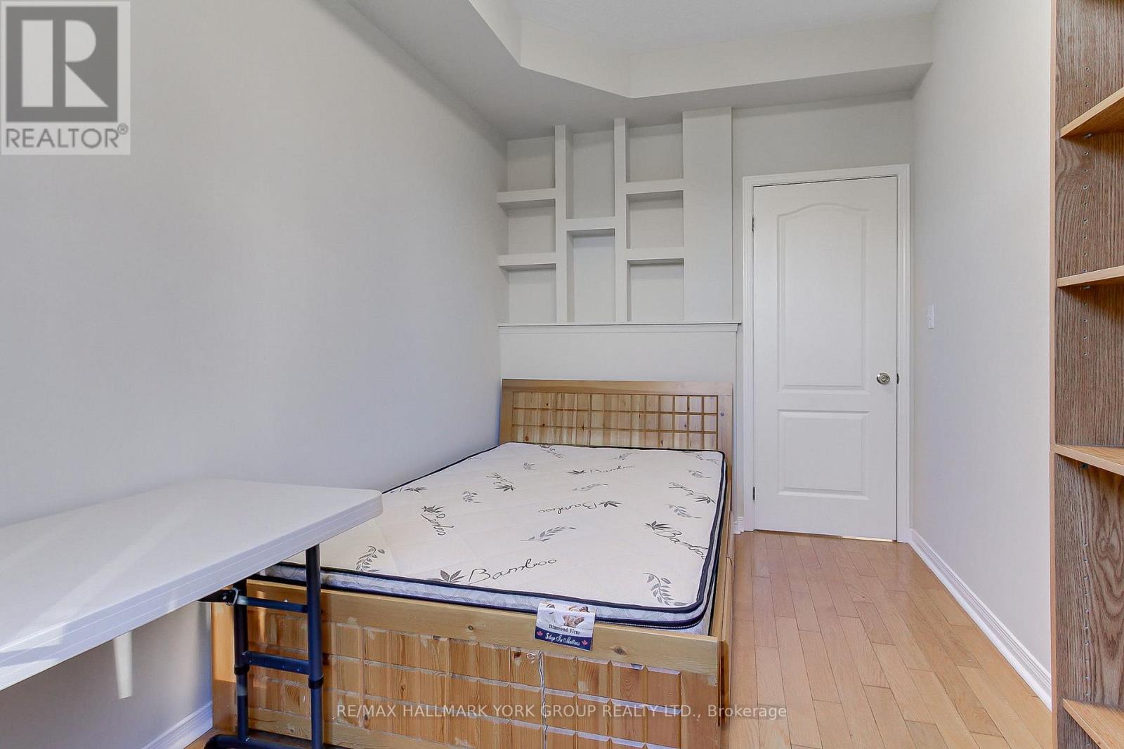 60 Delabo Drive, Toronto, Ontario  M3J 3S4 - Photo 15 - W12720680