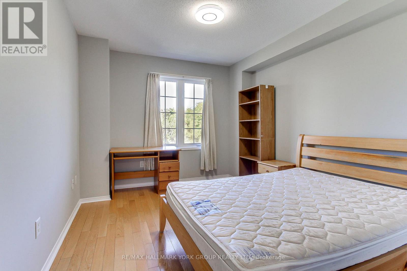 60 Delabo Drive, Toronto, Ontario  M3J 3S4 - Photo 17 - W12720680