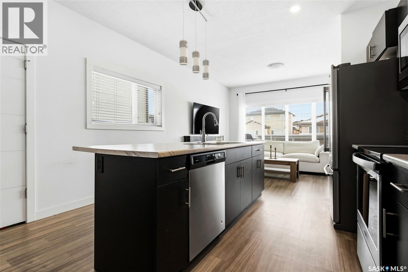 3951 James Hill Road, Regina, Saskatchewan  S4W 0N8 - Photo 9 - SK027213