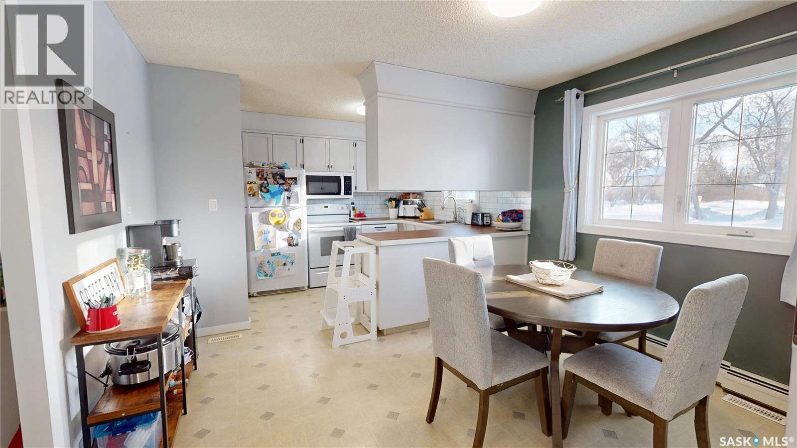 902 Ellice Street, Moosomin, Saskatchewan  S0G 3N0 - Photo 11 - SK027207