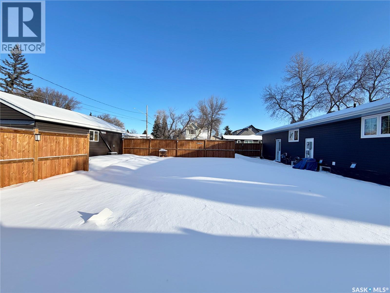 902 Ellice Street, Moosomin, Saskatchewan  S0G 3N0 - Photo 42 - SK027207