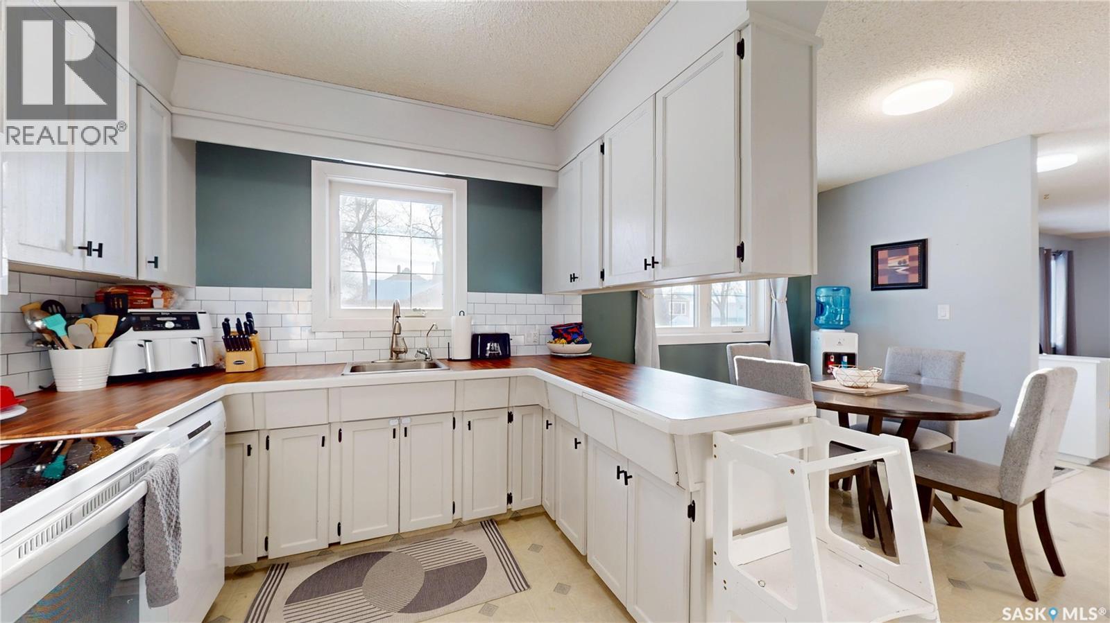 902 Ellice Street, Moosomin, Saskatchewan  S0G 3N0 - Photo 6 - SK027207