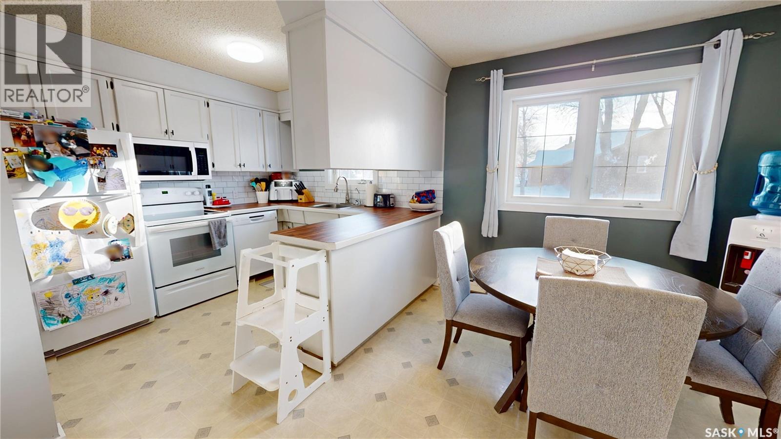 902 Ellice Street, Moosomin, Saskatchewan  S0G 3N0 - Photo 9 - SK027207