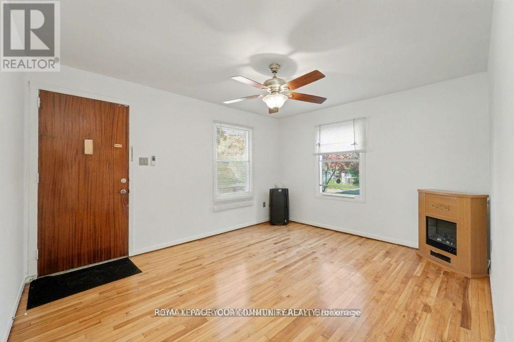 967 Merivale Road, Ottawa, Ontario  K1Z 6A3 - Photo 4 - X12720438