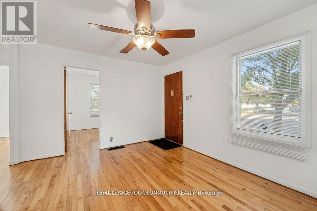 967 Merivale Road, Ottawa, Ontario  K1Z 6A3 - Photo 5 - X12720438