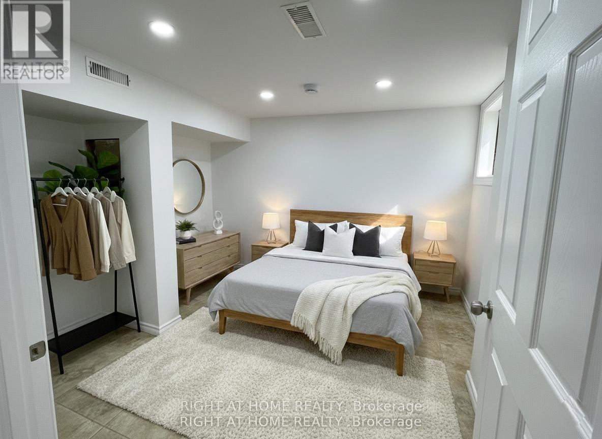 Bsmnt - 1395 Dougall Avenue, Windsor, Ontario  N8X 1R6 - Photo 8 - X12720628