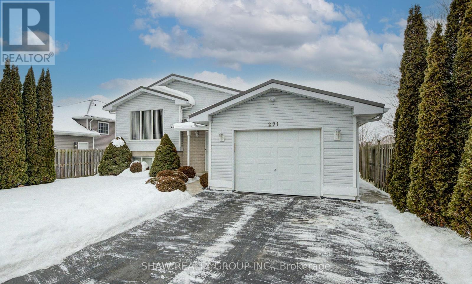 271 COLLEGE STREET W, Norfolk, Ontario