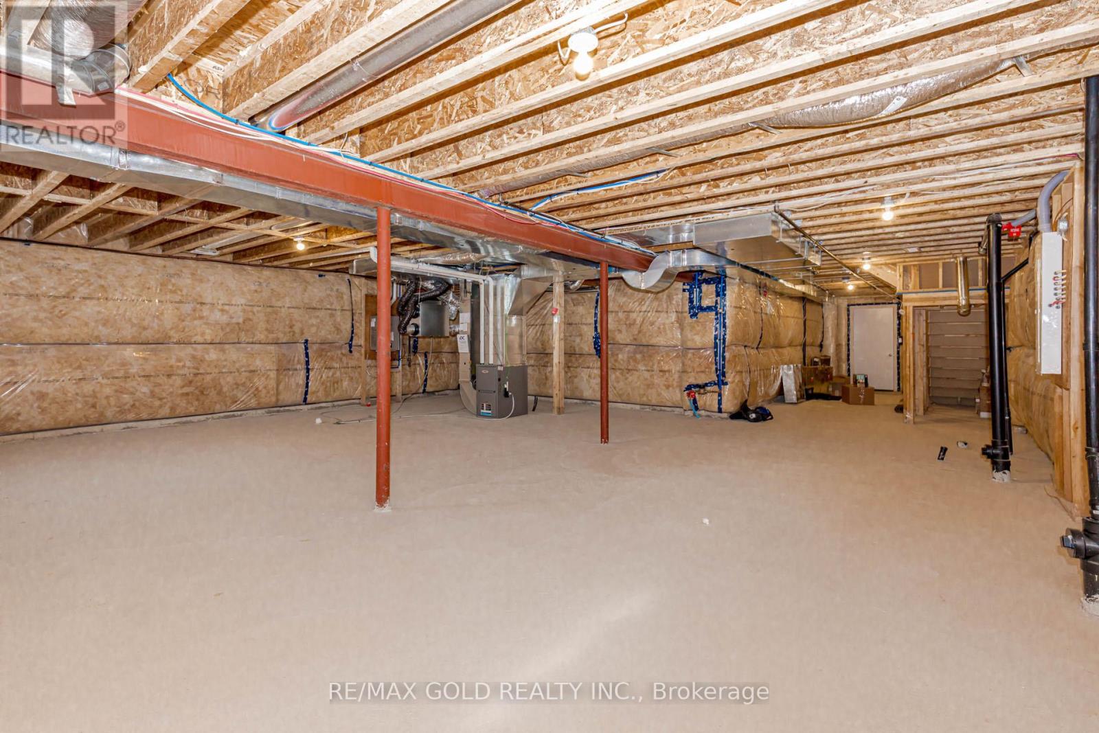 57 Arnold Circle, Brampton, Ontario  L7A 0B8 - Photo 35 - W12717334