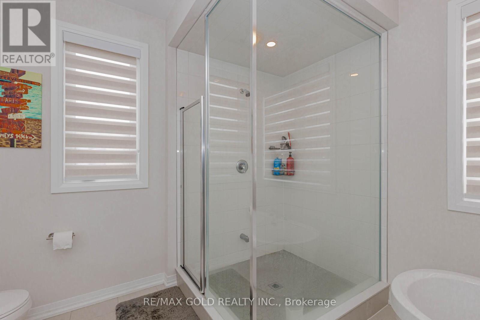 57 Arnold Circle, Brampton, Ontario  L7A 0B8 - Photo 21 - W12717334