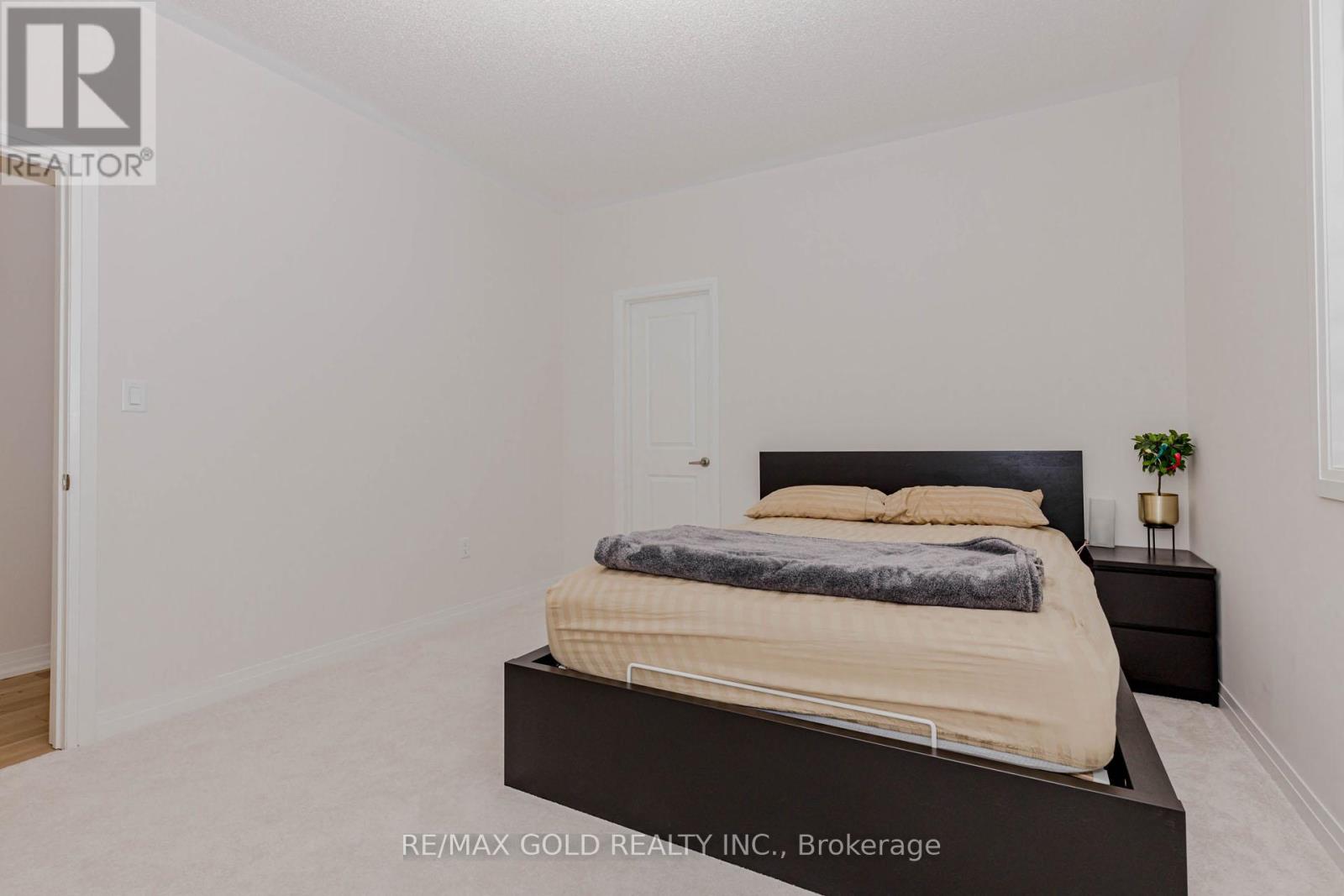 57 Arnold Circle, Brampton, Ontario  L7A 0B8 - Photo 29 - W12717334