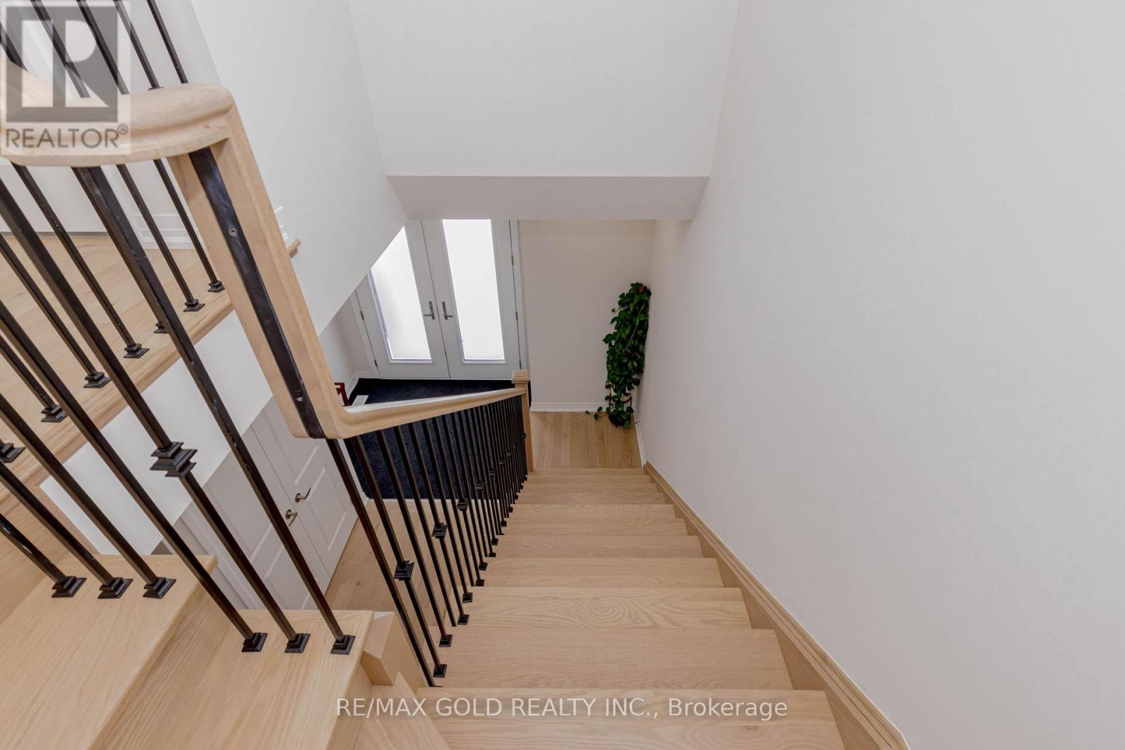 57 Arnold Circle, Brampton, Ontario  L7A 0B8 - Photo 17 - W12717334