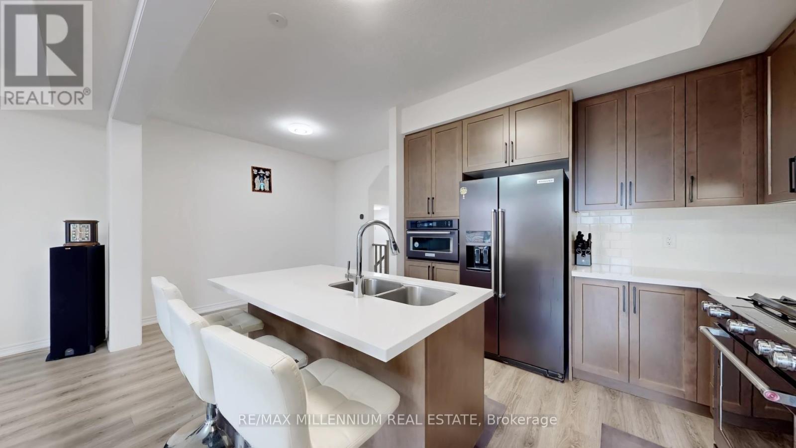 29 Hibiscus Lane, Hamilton, Ontario  L8K 0A4 - Photo 10 - X12710388