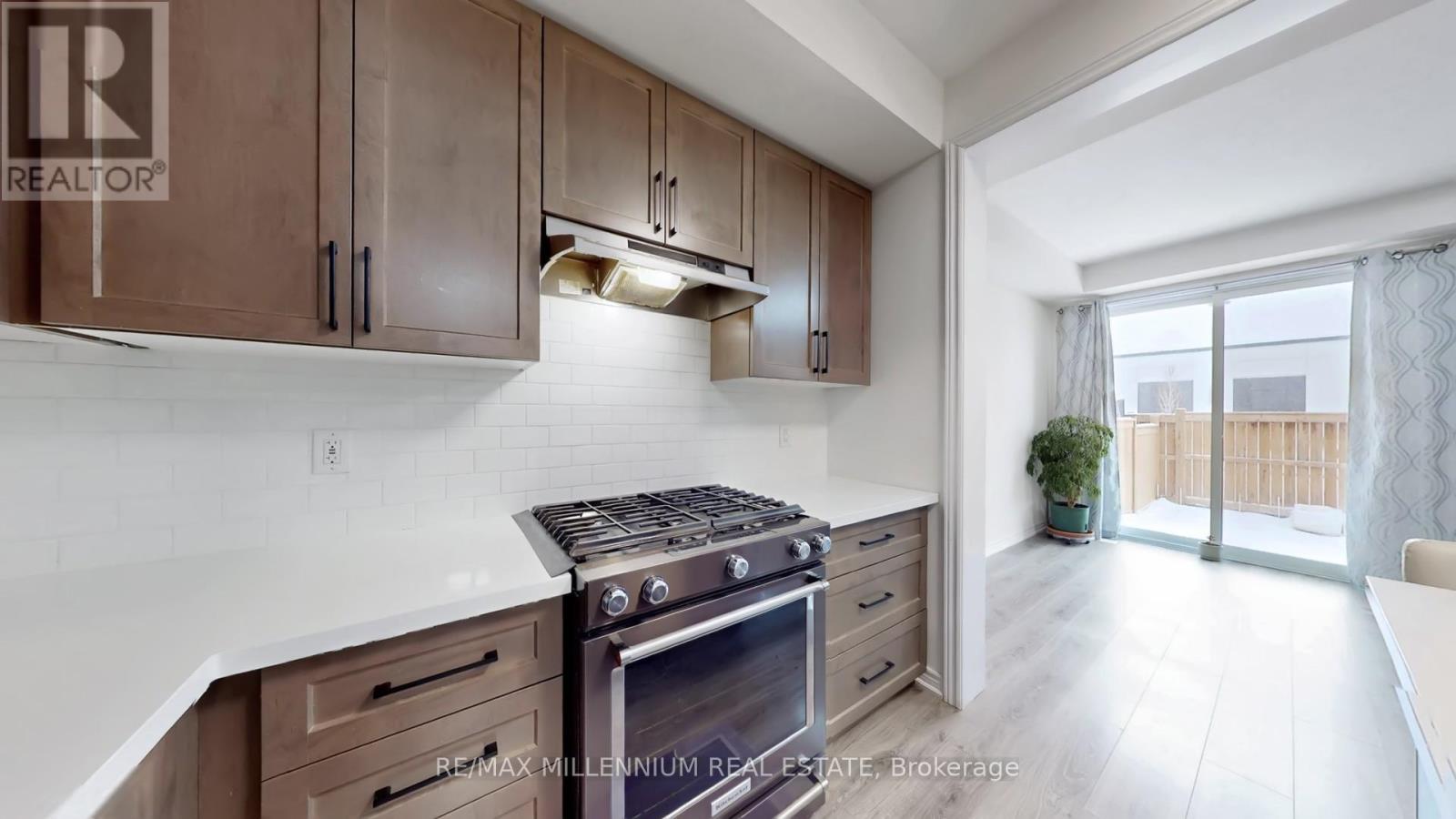 29 Hibiscus Lane, Hamilton, Ontario  L8K 0A4 - Photo 15 - X12710388