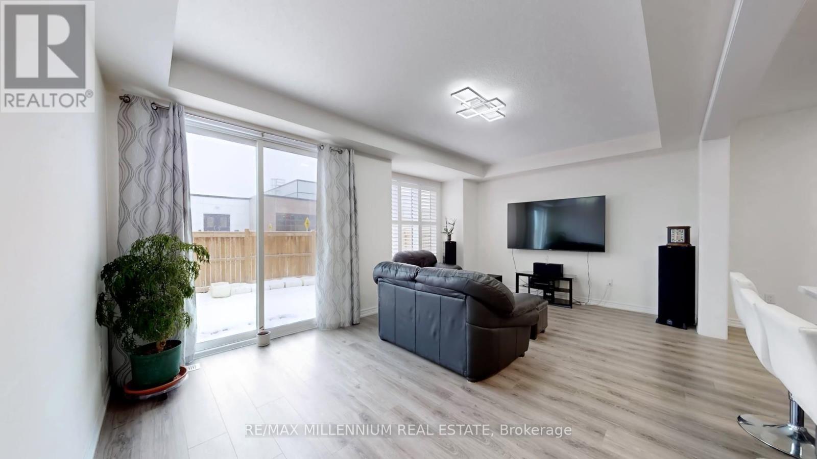 29 Hibiscus Lane, Hamilton, Ontario  L8K 0A4 - Photo 7 - X12710388