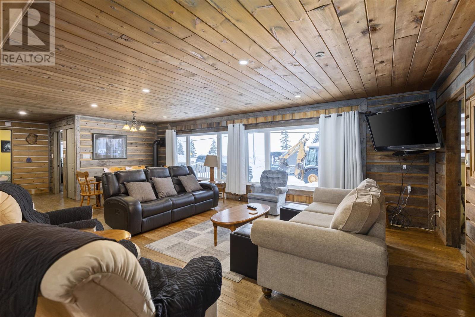 11028 Highway 17 N, Batchawana Bay, Ontario P0S 1A0 - Photo 34 - SM260127