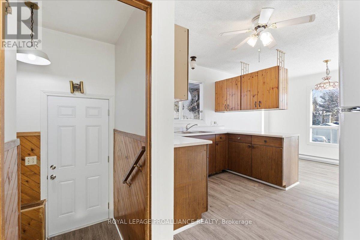 118 River Street E, Tweed, Ontario  K0K 3J0 - Photo 13 - X12720806