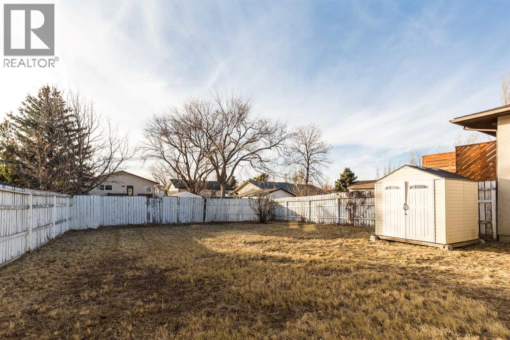 209 Mt Blakiston Road W, Lethbridge, Alberta  T1K 6M3 - Photo 27 - A2277374