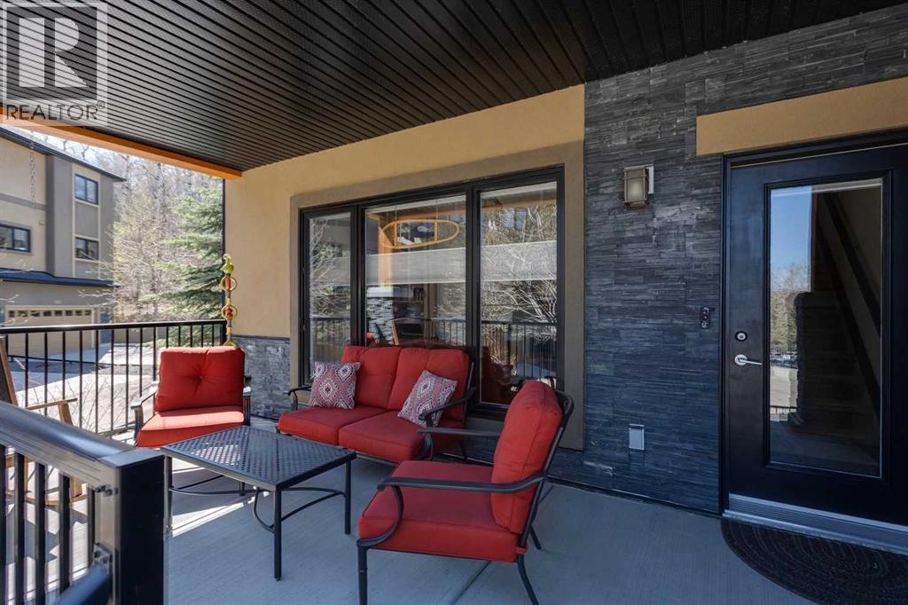 303 Valley Ridge Manor Nw, Calgary, Alberta  T3B 6C4 - Photo 37 - A2277041