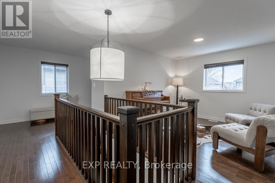 919 Foxcreek Road, London North, Ontario  N6G 0H1 - Photo 17 - X12720738