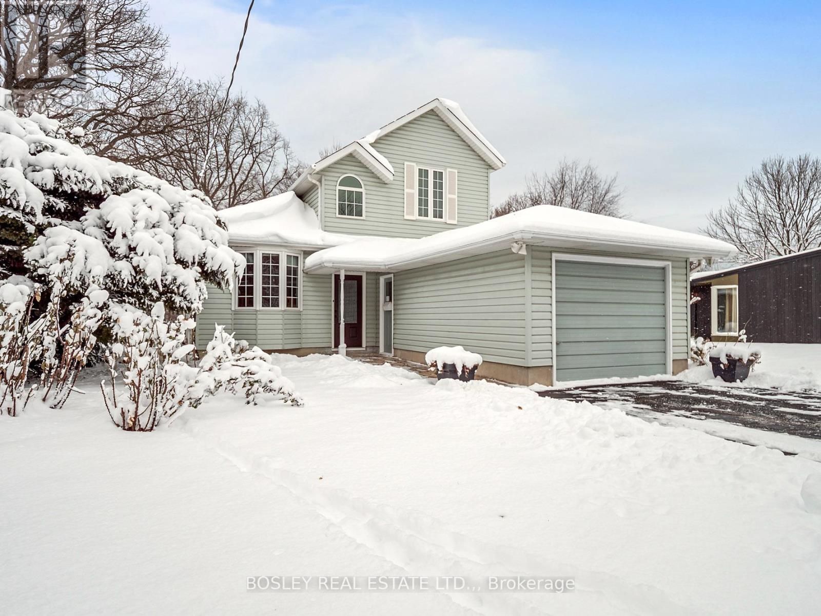 48 Henley Drive, St. Catharines, Ontario  L2N 4A9 - Photo 3 - X12720728