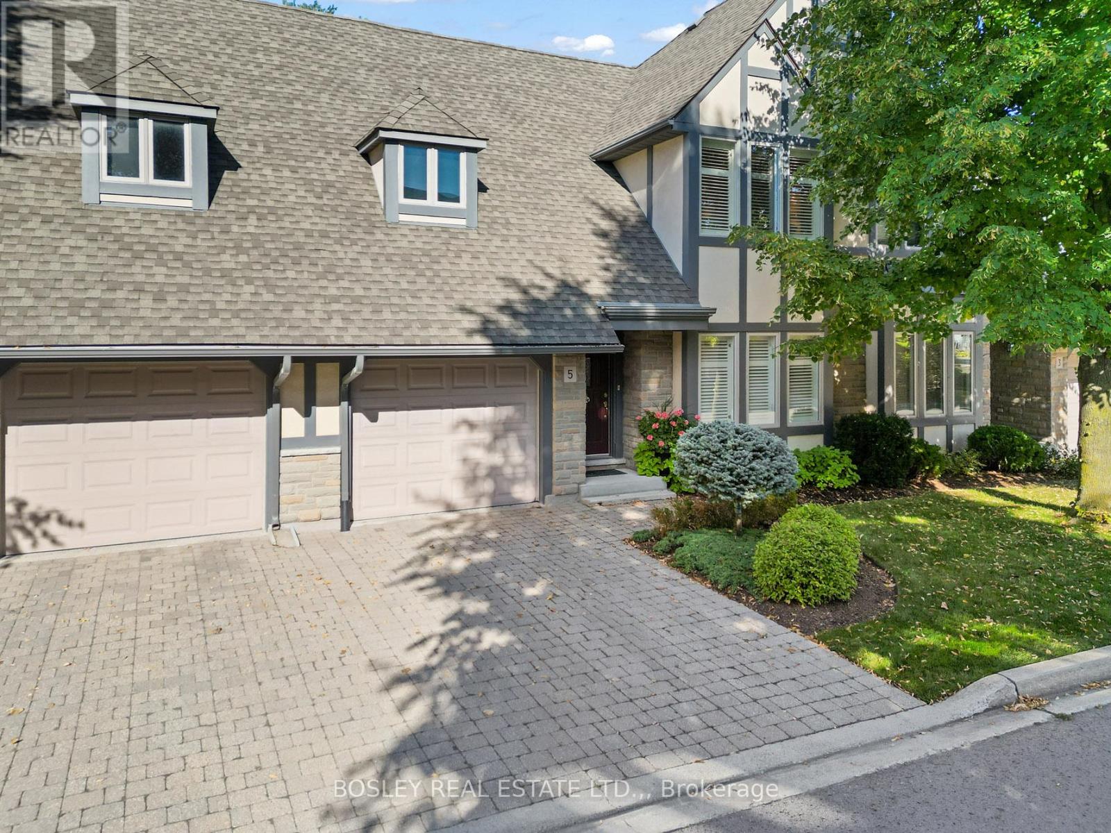 5 - 575 Simcoe Street, Niagara-On-The-Lake, Ontario  L0S 1J0 - Photo 3 - X12720850