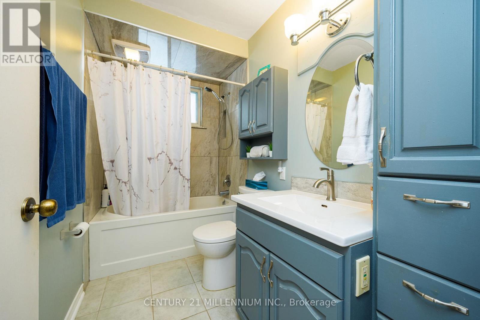 7 Drayton Crescent, Brampton, Ontario  L6T 3G6 - Photo 15 - W12719086