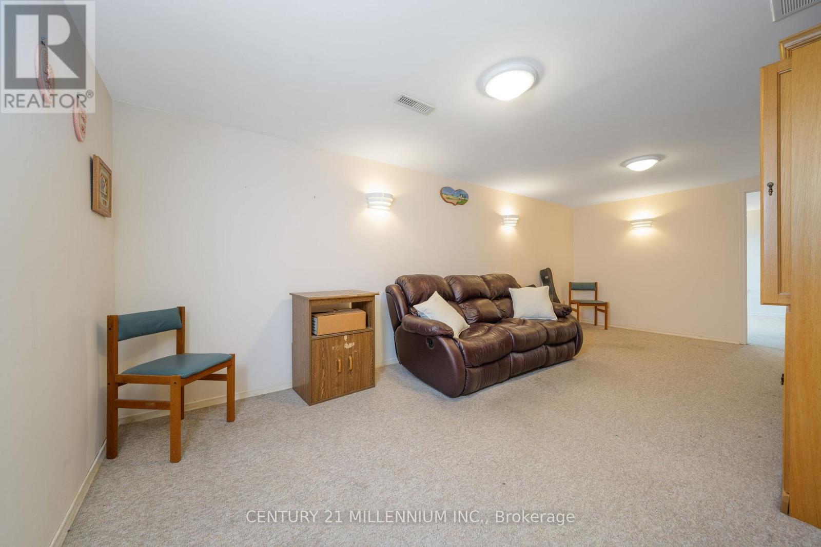 7 Drayton Crescent, Brampton, Ontario  L6T 3G6 - Photo 20 - W12719086