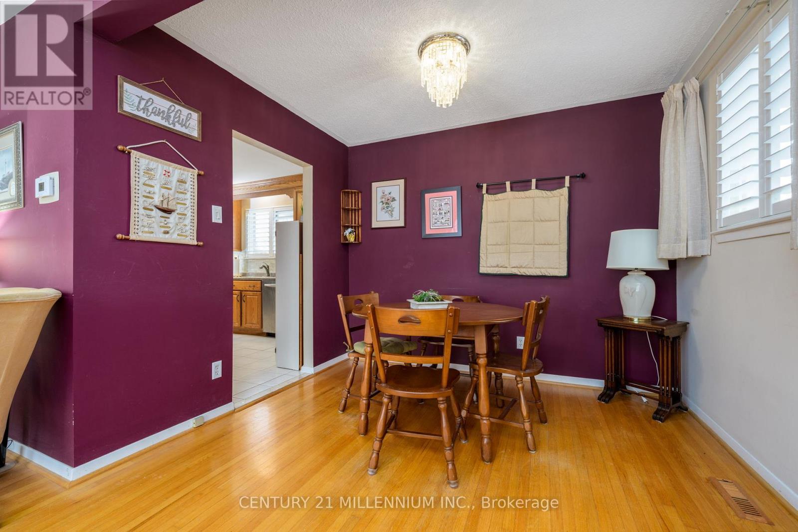 7 Drayton Crescent, Brampton, Ontario  L6T 3G6 - Photo 8 - W12719086