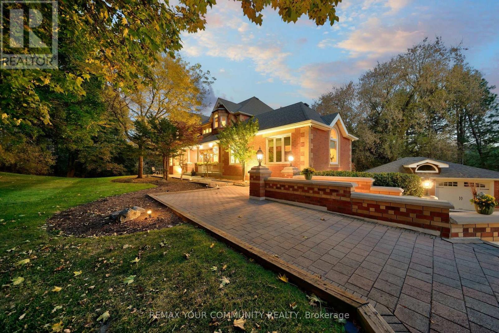 508 King Street E, Caledon, Ontario  L7E 0B9 - Photo 3 - W12713824