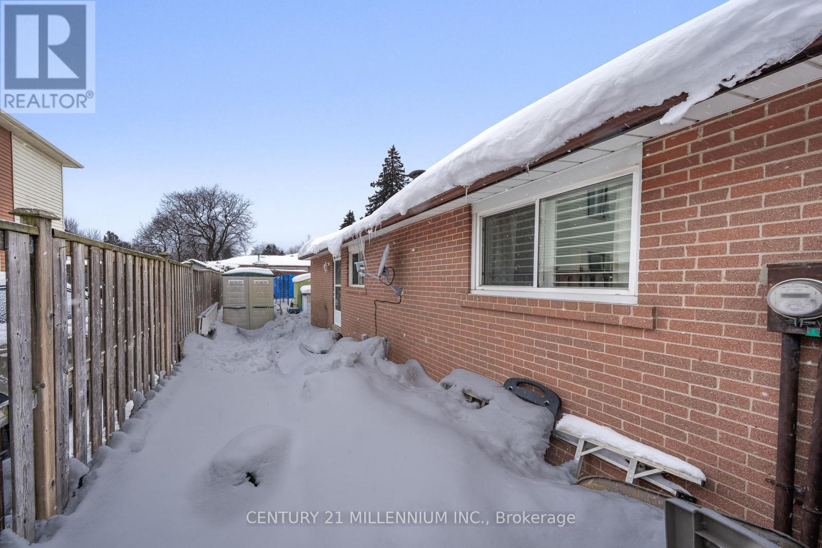7 Drayton Crescent, Brampton, Ontario  L6T 3G6 - Photo 24 - W12719086