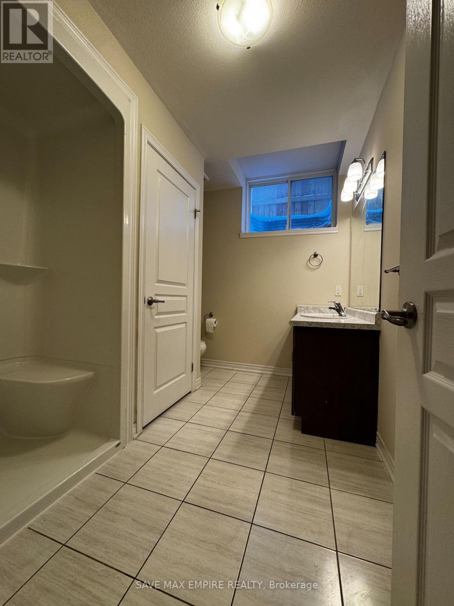 6313 Dores Drive, Niagara Falls, Ontario  L2G 0H1 - Photo 3 - X12711526