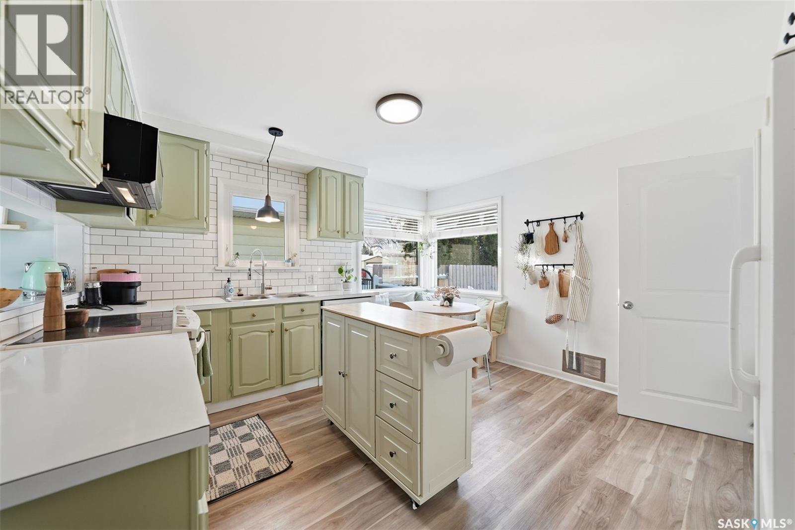 2414 William Avenue, Saskatoon, Saskatchewan  S7J 1B1 - Photo 8 - SK027116