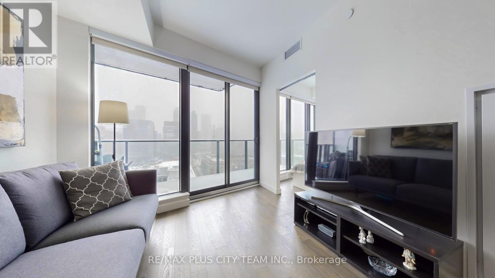 1909 - 2a Church Street, Toronto, Ontario  M5E 0E1 - Photo 3 - C12720732