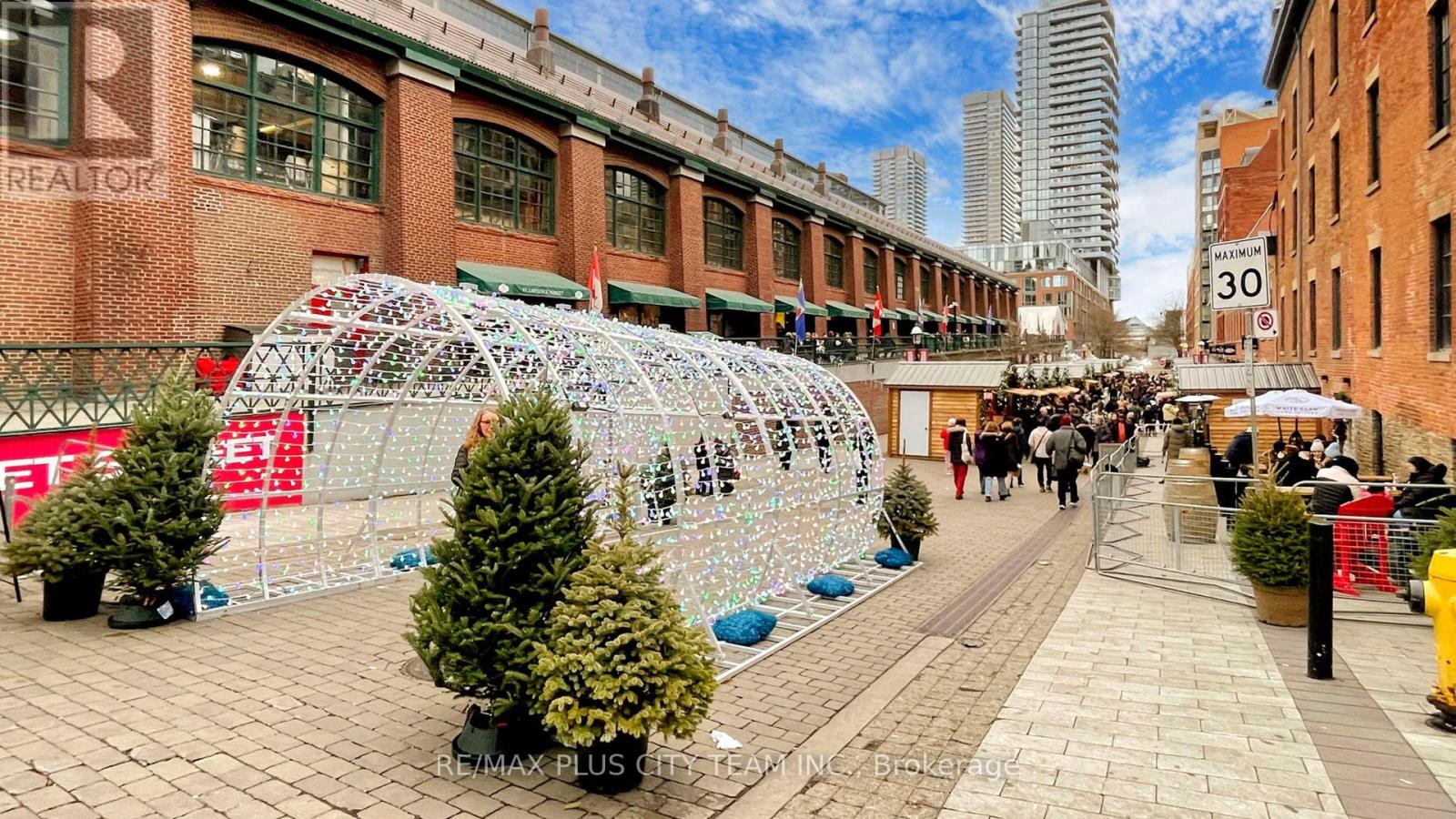 1909 - 2a Church Street, Toronto, Ontario  M5E 0E1 - Photo 44 - C12720732