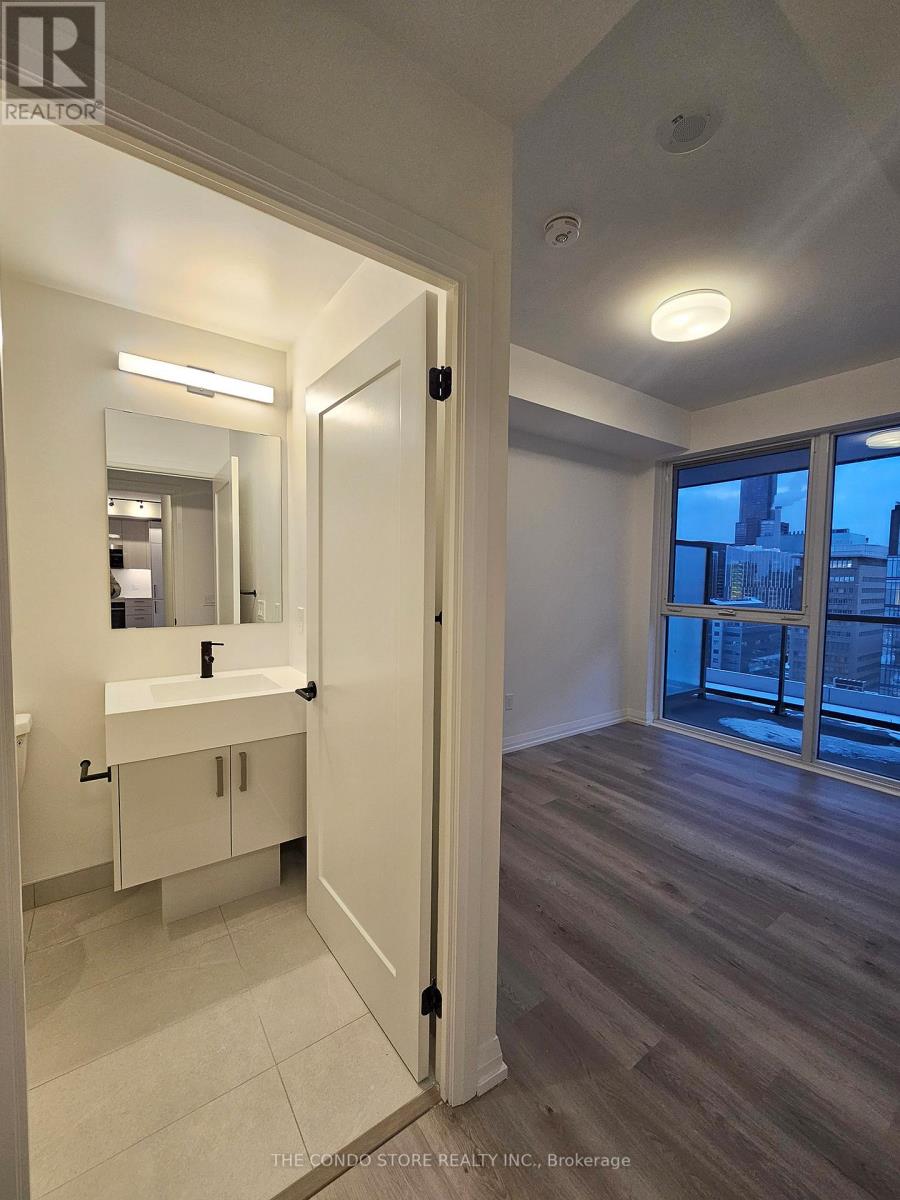 2105 - 280 Dundas Street W, Toronto, Ontario  M5T 0E3 - Photo 8 - C12720752