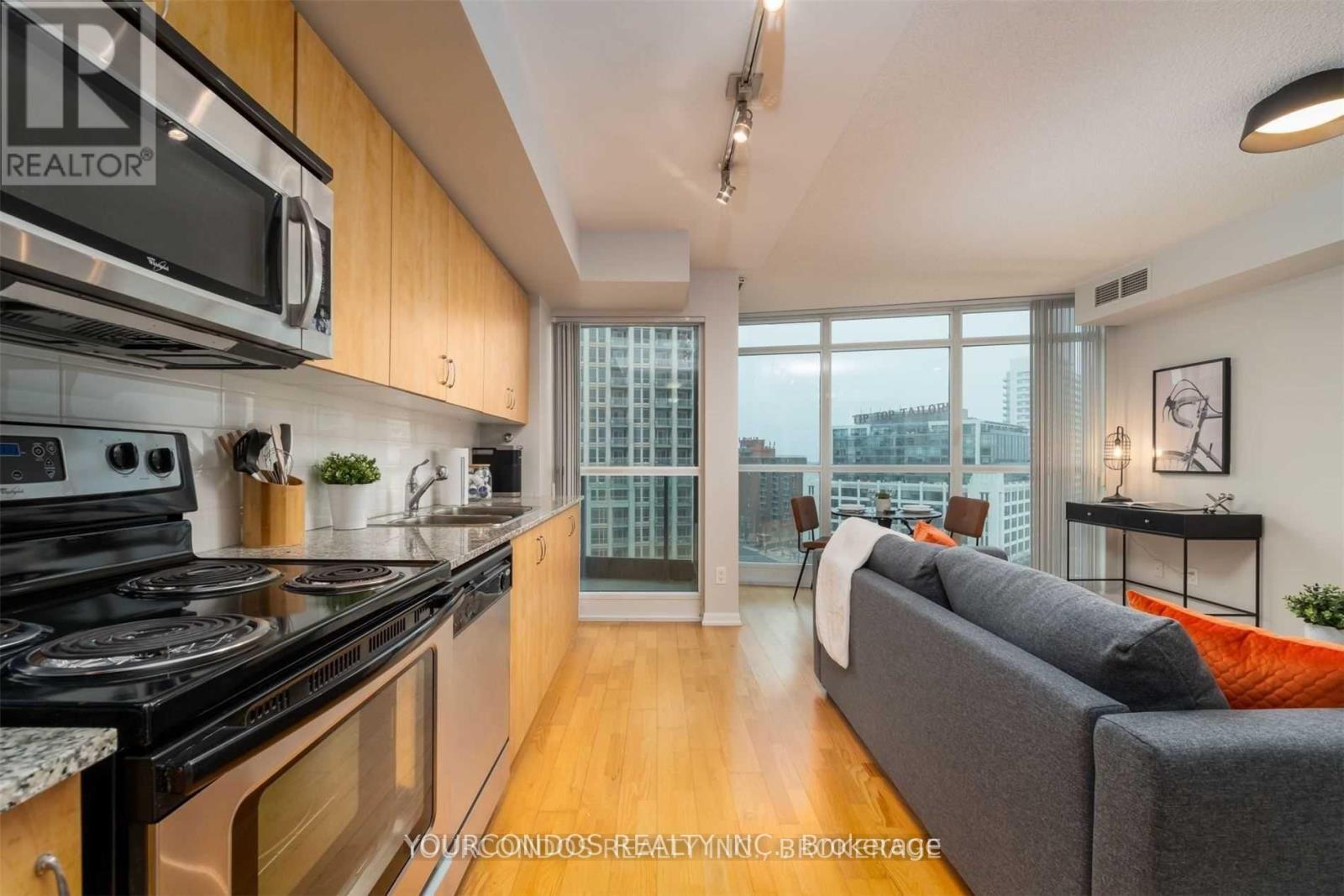 1203 - 215 Fort York Boulevard, Toronto, Ontario  M5V 4A2 - Photo 7 - C12720762